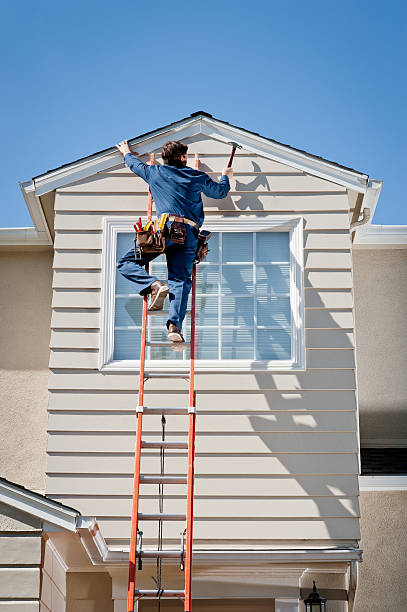 How To Choose The Right Materials for Your Siding Installation in 'River Ridge, FL